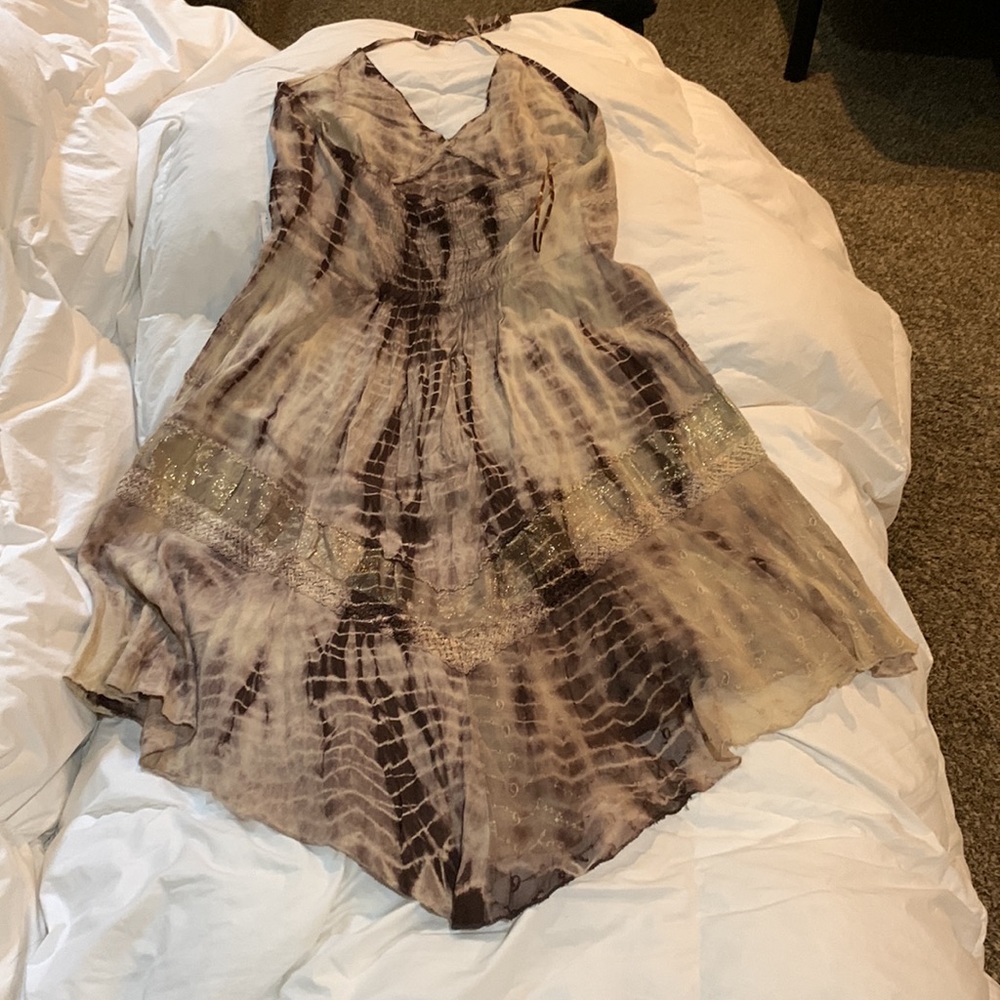 Dress - Picture 6 of 6